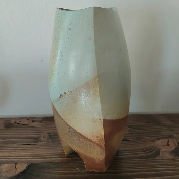 Vase I