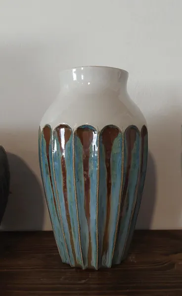 Vase blau braun
